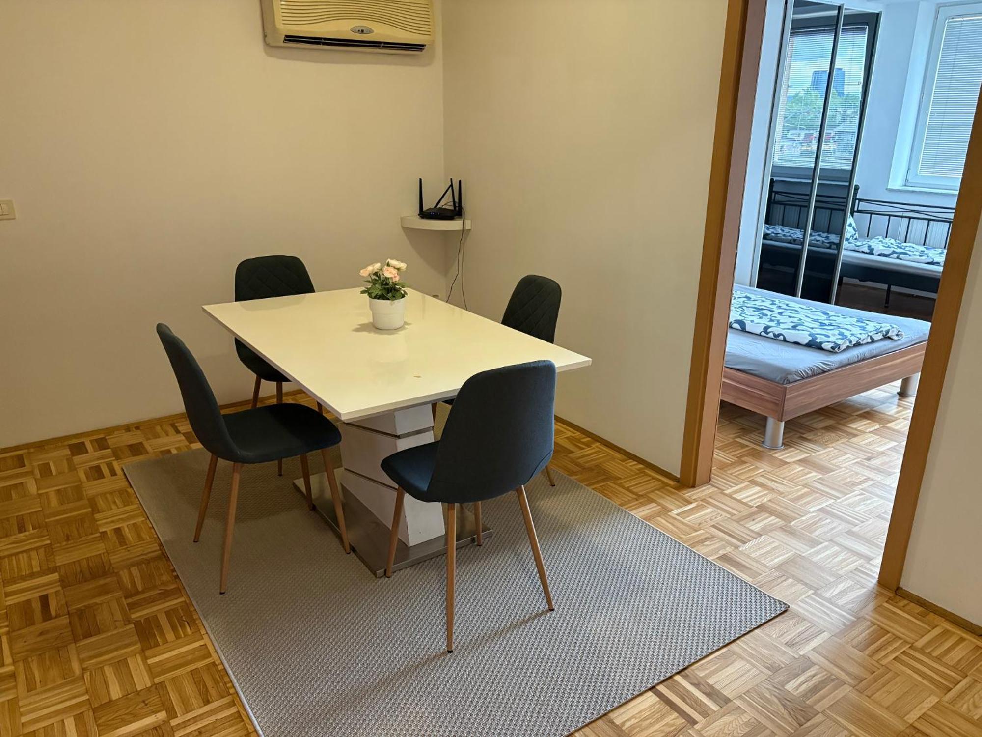 Apartma Lunca 1 Любляна Экстерьер фото